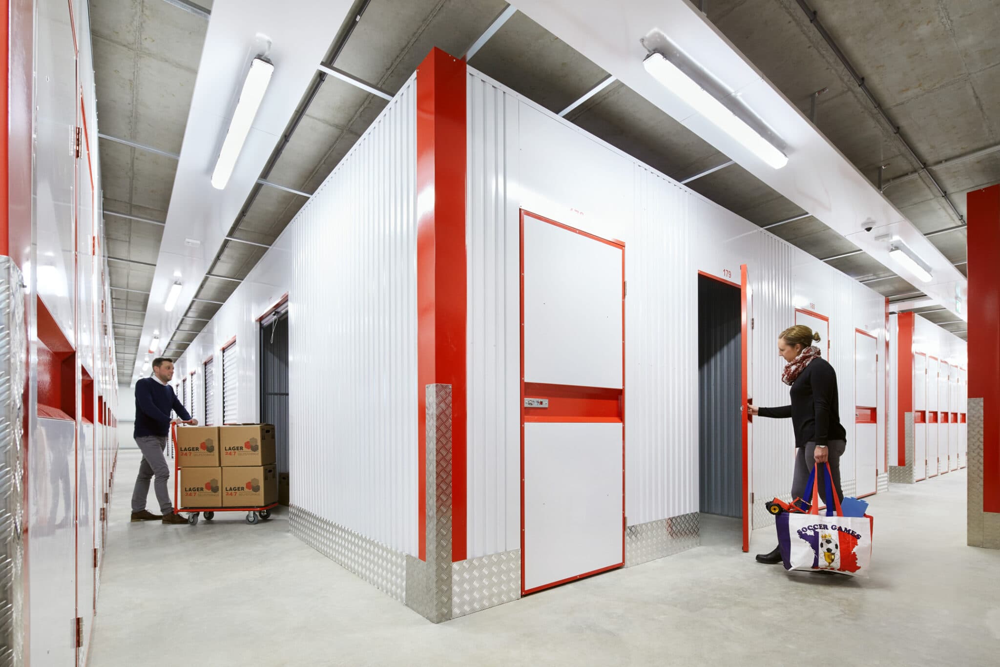 Eckansicht der Lager 24/7 Selfstorage-Anlage Lippstadt